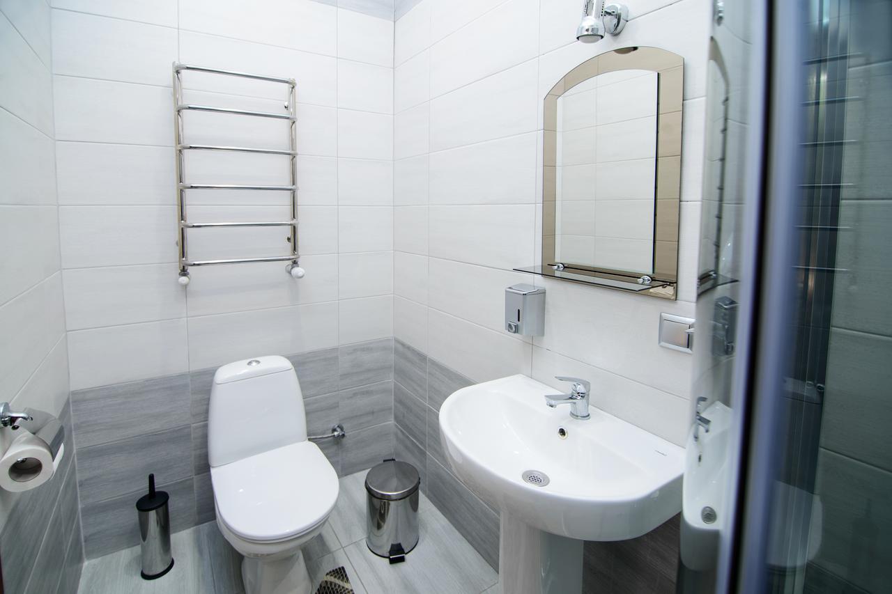 Premium Hostel Лвив Екстериор снимка