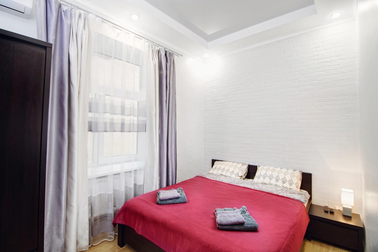 Premium Hostel Лвив Екстериор снимка